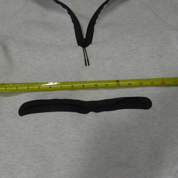 Women's S Nike Sportswear Tech Fleece 1/4-Zip Top - Picture 6 of 10